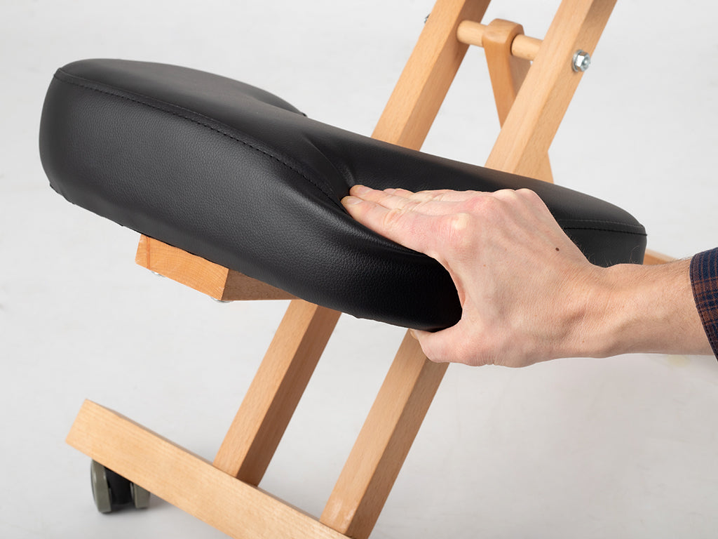 Scaun ergonomic cu sprijin pe genunchi | Ergo Simple