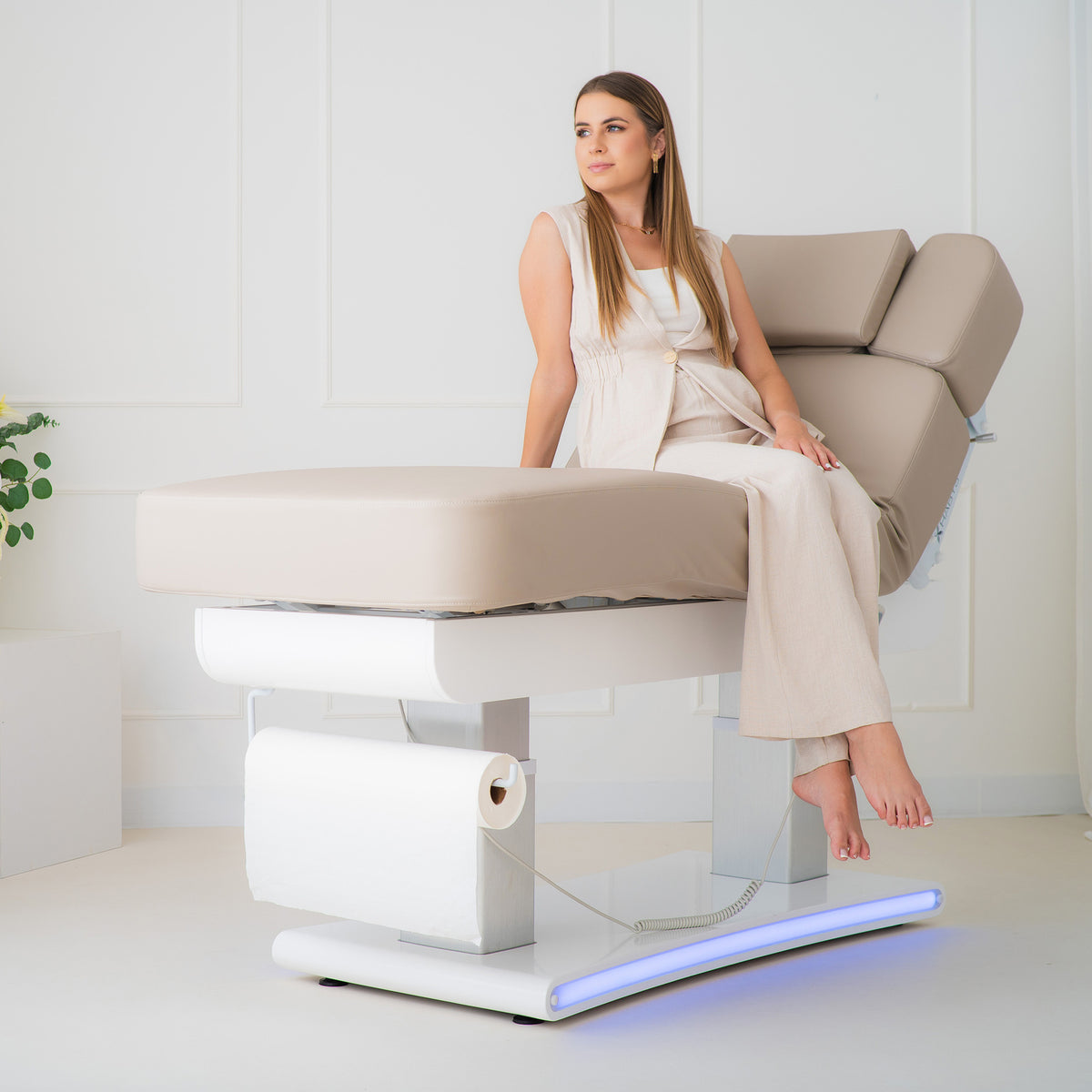 Pat cosmetic electric încălzit Prestia | 4 motoare | Garanție de 3 ani