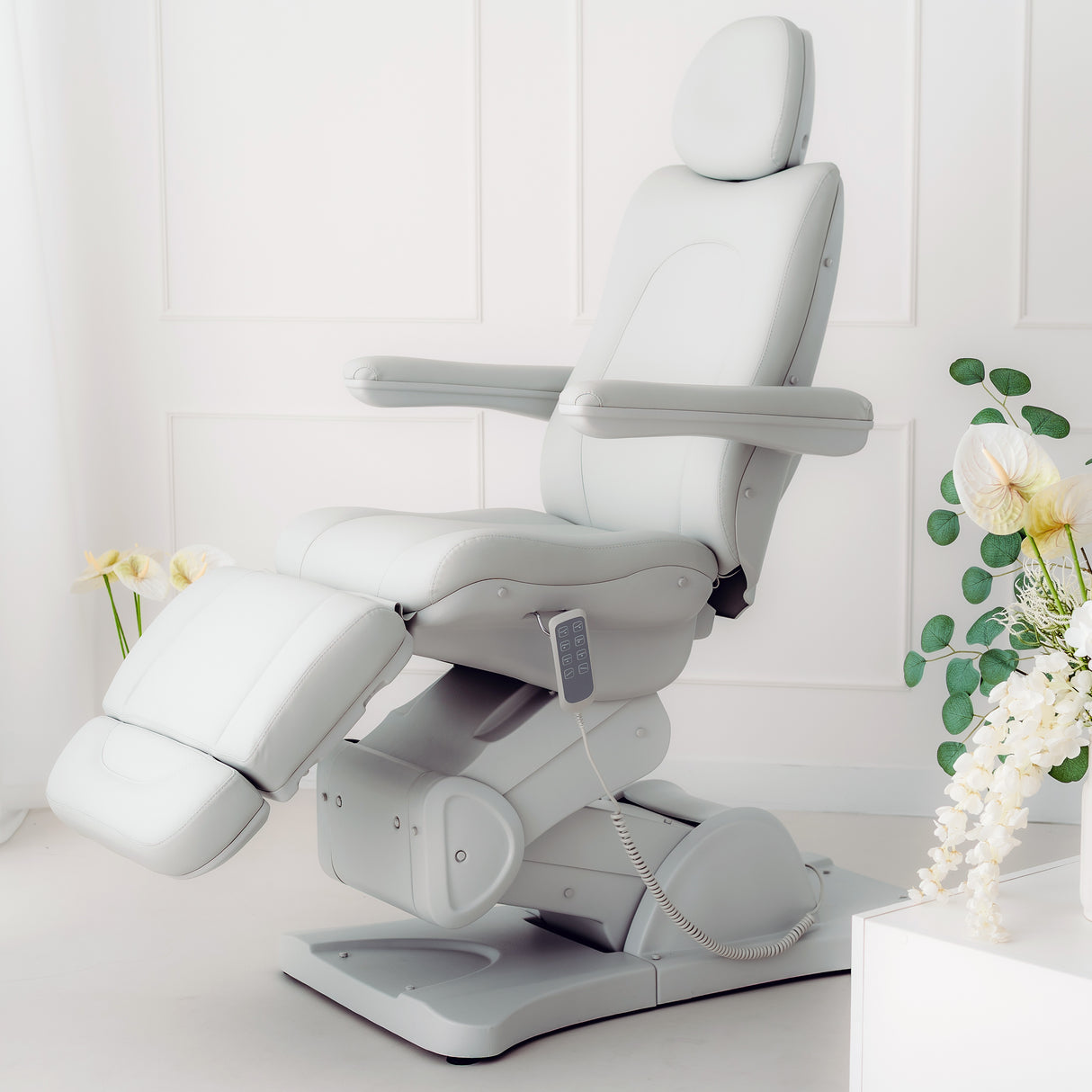 Fotoliu cosmetic electric Sorina PRO 5 | Telecomandă manuală | 5 motoare | 3 ani garanție!