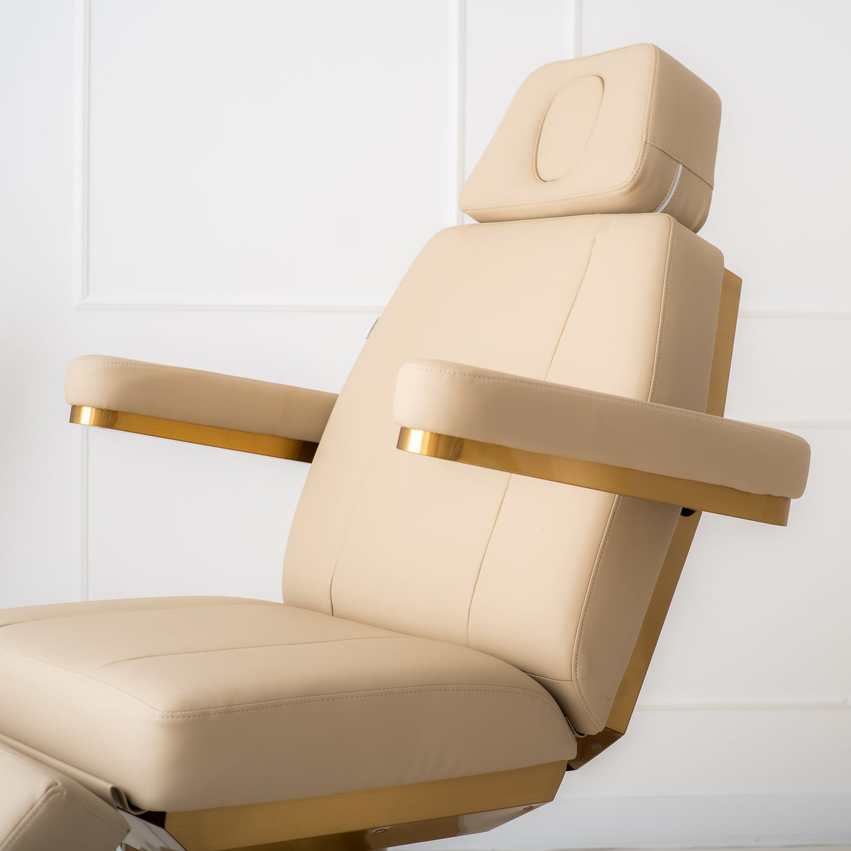 Fotoliu cosmetic electric încalzit Amber | Telecomandă manuală | Panou control | 4 motoare | Habys