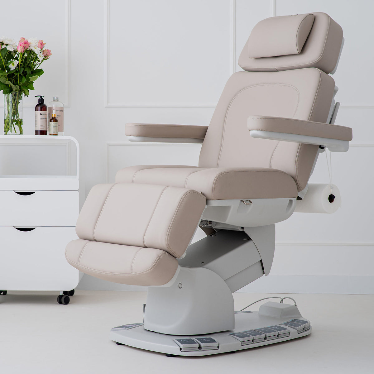 Fotoliu cosmetic electric Habys Evia Pro | 4 motoare |  rotație la 45° | Garanție 3 ani