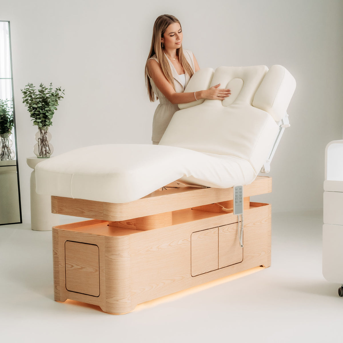 Pat cosmetic, SPA electric încălzit Vellia | 4 motoare | Garanție de 3 ani