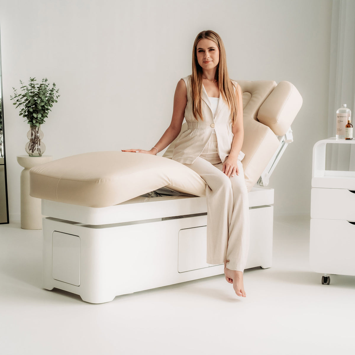 Pat cosmetic, SPA electric încălzit Vellia | 4 motoare | Garanție de 3 ani