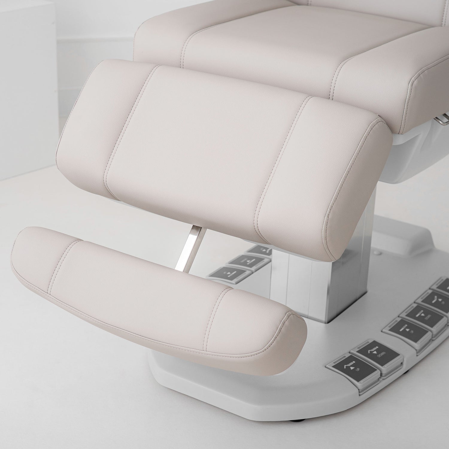 Fotoliu cosmetic electric Habys Evia One | Fotoliu pentru podologie cu coloană stabilă | Reglare 4D | Garanție de 3 ani