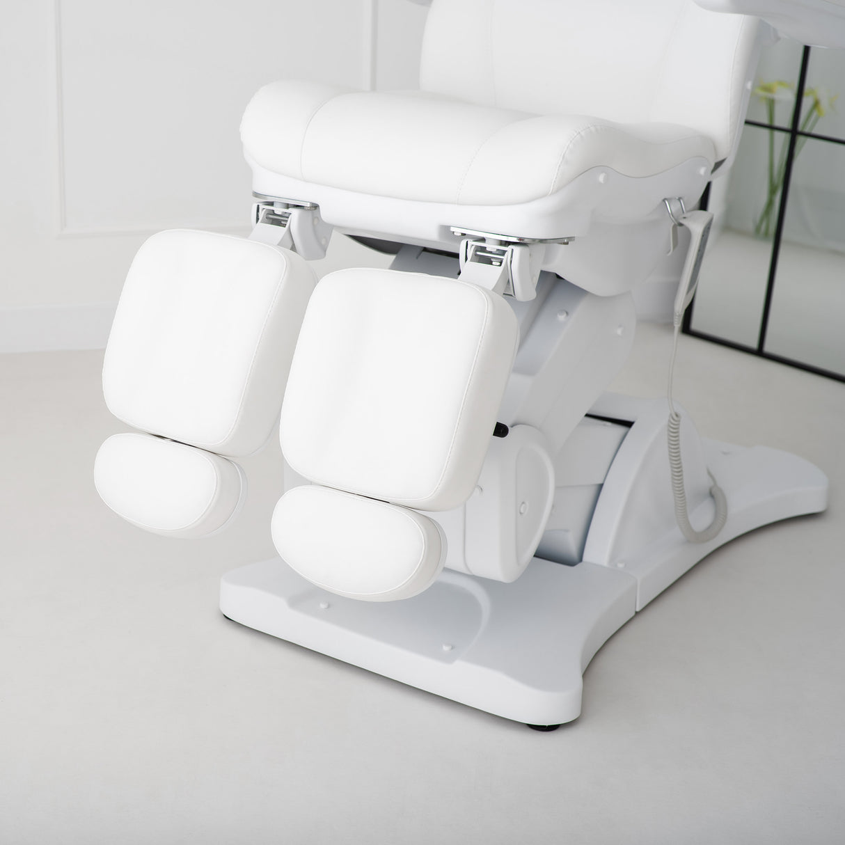 Fotoliu cosmetic electric Sorina PRO 7 | Telecomandă manuală | 4 motoare | 3 ani garanție!