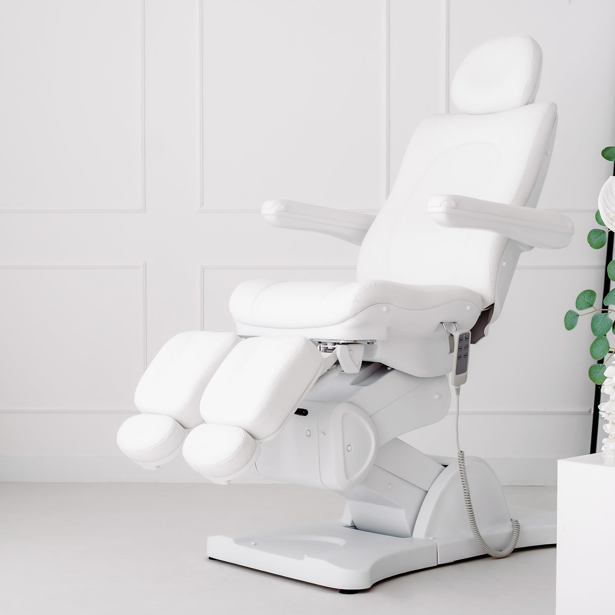 Fotoliu cosmetic electric Sorina PRO 7 | Telecomandă manuală | 4 motoare | 3 ani garanție!